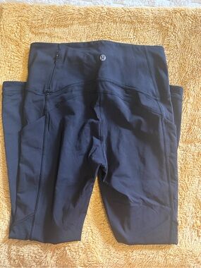 lululemon athletica capri Black Performance Leggings with Side Pockets